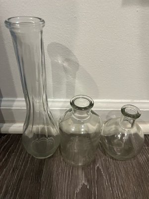 Photo of free Small - medium sized vases (Value Fresh)