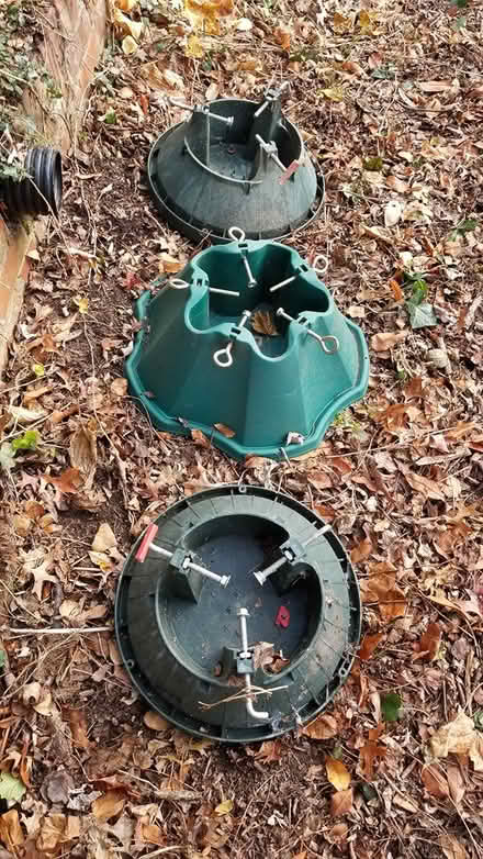 Photo of free 1 Christmas Tree Stand (Friendship Heights) #1