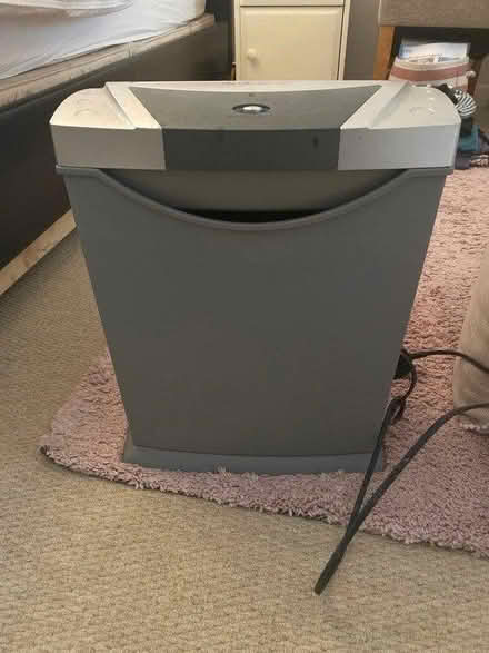 Photo of free Crosscut paper shredder - Last Time (Wells BA5) #1