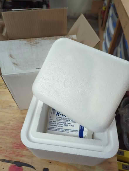 Photo of free Styrofoam keep-cool shopping box (Glen Rock) #1