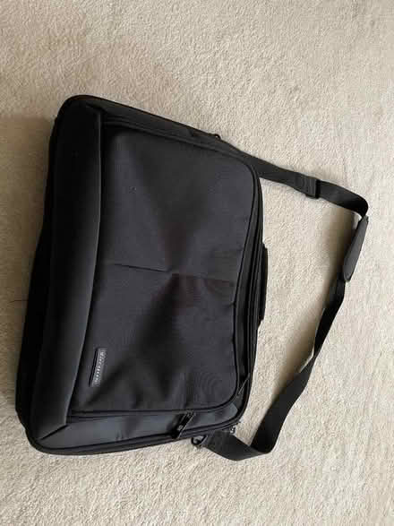 Photo of free Laptop Case (GU9) #1