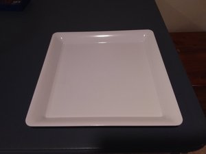 Photo of free Plastic party tray with cover (Macomb Twp.)