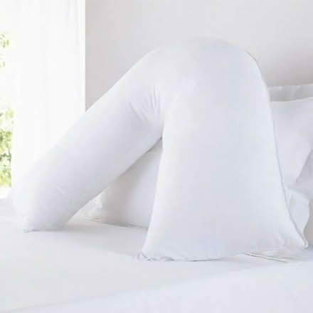 Photo of V pillow (Barbourne, WR1) #1
