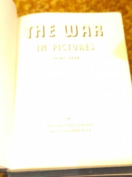 Photo of free Set of 'The War in Pictures' ( Second World War ) (AB10) #3