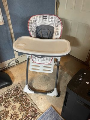 Photo of free High Chair (middletown)