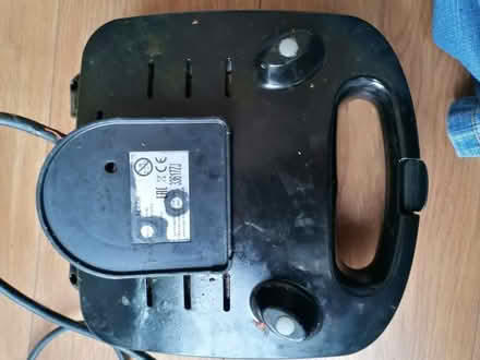 Photo of free Russell Hobbs 3 in 1 toastie maker (Emscote CV32) #4