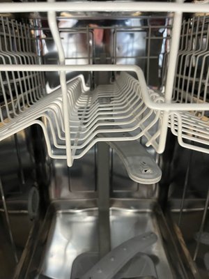 Photo of free Slimline Dishwasher (not heating) (Foxhill)