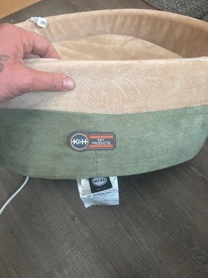 Photo of free K&H pet products heated dog bed (Middle El Sobrante)