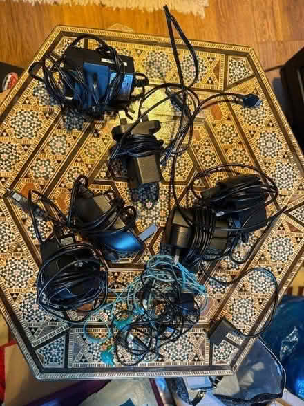 Photo of free Various old mobile charges (SE16 Rotherhithe) #1