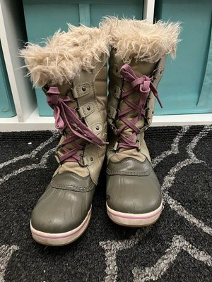 Photo of free Sorel Boots Size 7 Kids - used (Richmond Hill)
