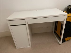 Photo of free Desk (Kensington W8)