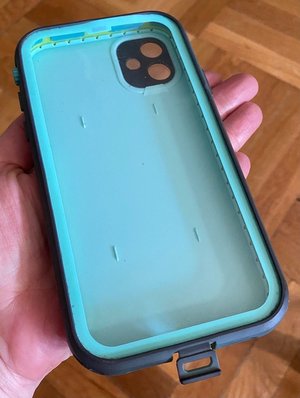 Photo of free Phone case for iPhone 11 (midtwn)