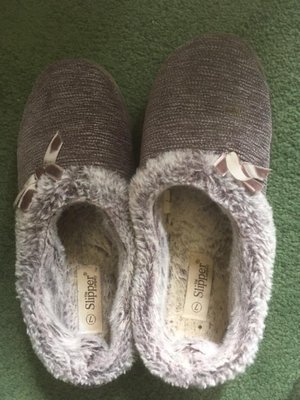 Photo of free ladies slippers size 7 (Queens Park CM12)