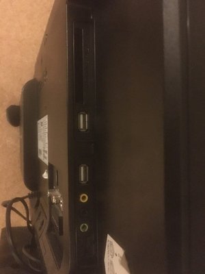 Photo of free Toshiba 22" TV With Internal DVD Player Spares/Repair (Shevington Vale WN6)