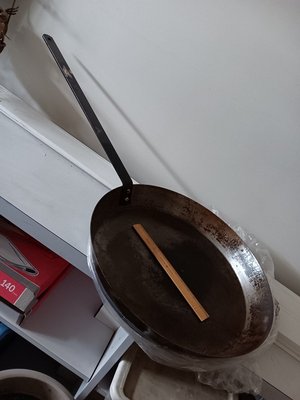 Photo of free Large Outdoor Frying Pan (Indian Trail and Eola)