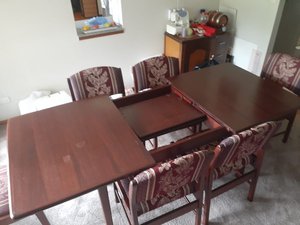Photo of free Dining table and xhairs (Algester QLD)