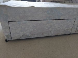 Photo of free Single bed with mattress (Whitchurch-On-Thames RG8)