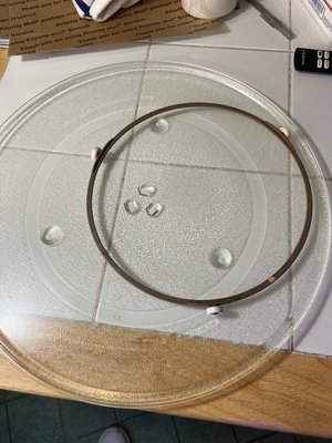 Photo of free 16-1/2” wide microwave plate (10011 (17th & 9th))