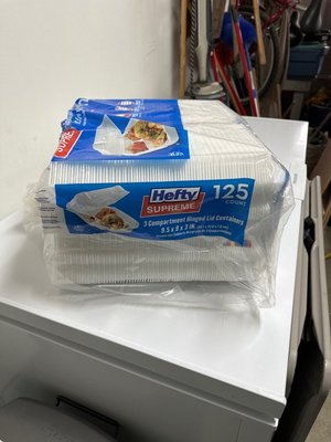 Photo of free Hefty hinged food containers (Torrance 90501 near Hull MS)