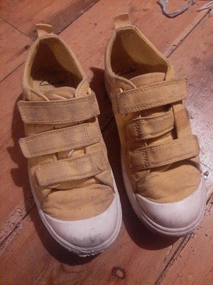 Photo of free Boy's yellow shoes - size 13F (Bletchley MK2)