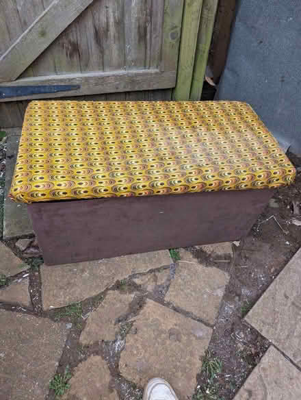 Photo of free Ottoman (Wellingborough) #1