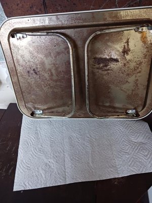 Photo of free childs tray (60th cedar ave 19143)