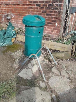 Photo of free Rotating compost bin (Chapel Allerton LS8)