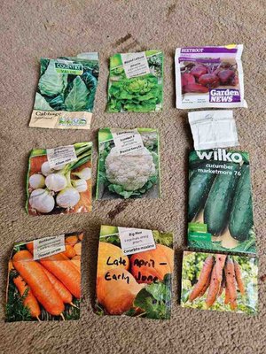 Photo of free 10 packs of seeds (Ryhill WF4)