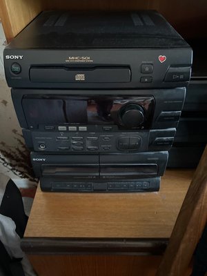 Photo of free cd and cassette and radio stack (Fairmilehead EH10)