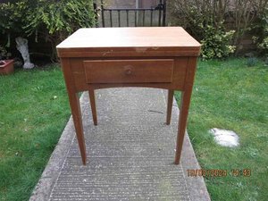 Photo of free small table for sewing machine (Barton OX3)