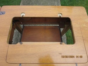 Photo of free small table for sewing machine (Barton OX3)