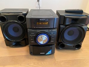 Photo of free CD player with speakers (Westboro)