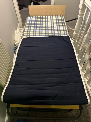 Photo of free Fold up Z bed (Aldershot)