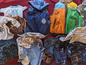 Photo of free infant/child clothes (N Leverett)