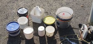Photo of free Empty plastic buckets with lids (Battle TN33)
