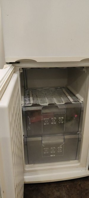 Photo of free Bosch Fridge Freezer in good condition (Witham CM8)