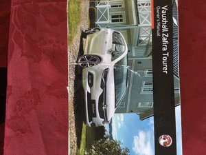 Photo of Manual for Vauxhall Zafira Tourer Exclusiv 2014 (Chesham HP5)