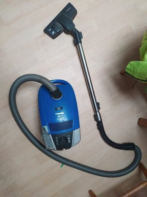 Photo of free Miele vacuum cleaner NOT working (Aigburth L17)
