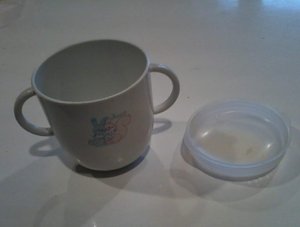 Photo of free Toddler sippy cup (Hawthorne Hills in NE Seattle)