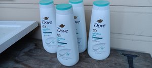 Photo of free 4x full bottles of dove body wash (Maple Leaf)