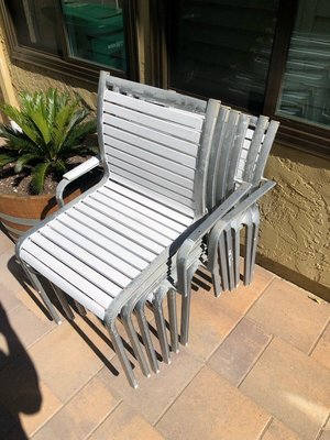 Photo of free 6 outdoor chairs (La jolla)