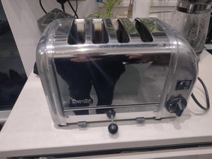 Photo of free 4 slice Dualit toaster (Ladywell SE13)