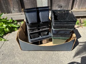 Photo of free Pots for planting & chair (Southeast RC, 101 & Marsh Rd)