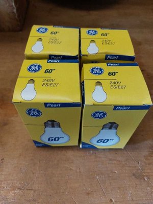 Photo of free 60w Screw Lightbulbs 240v ES/E27 x 4, NEW (Wootton)