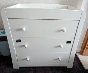 Photo of free Mamas and Papas changing table with drawers (Craigleith EH4)