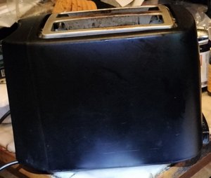 Photo of free Working toaster (Avening GL8)