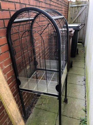Photo of free Bird cage (Goldthorn Hill WV2)