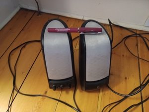 Photo of free computer speakers (Calton EH7)