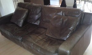 Photo of free Leather suite - very comfortable (Southport PR8)