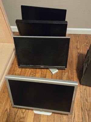 Photo of free Computer monitors (Manchester, MO)